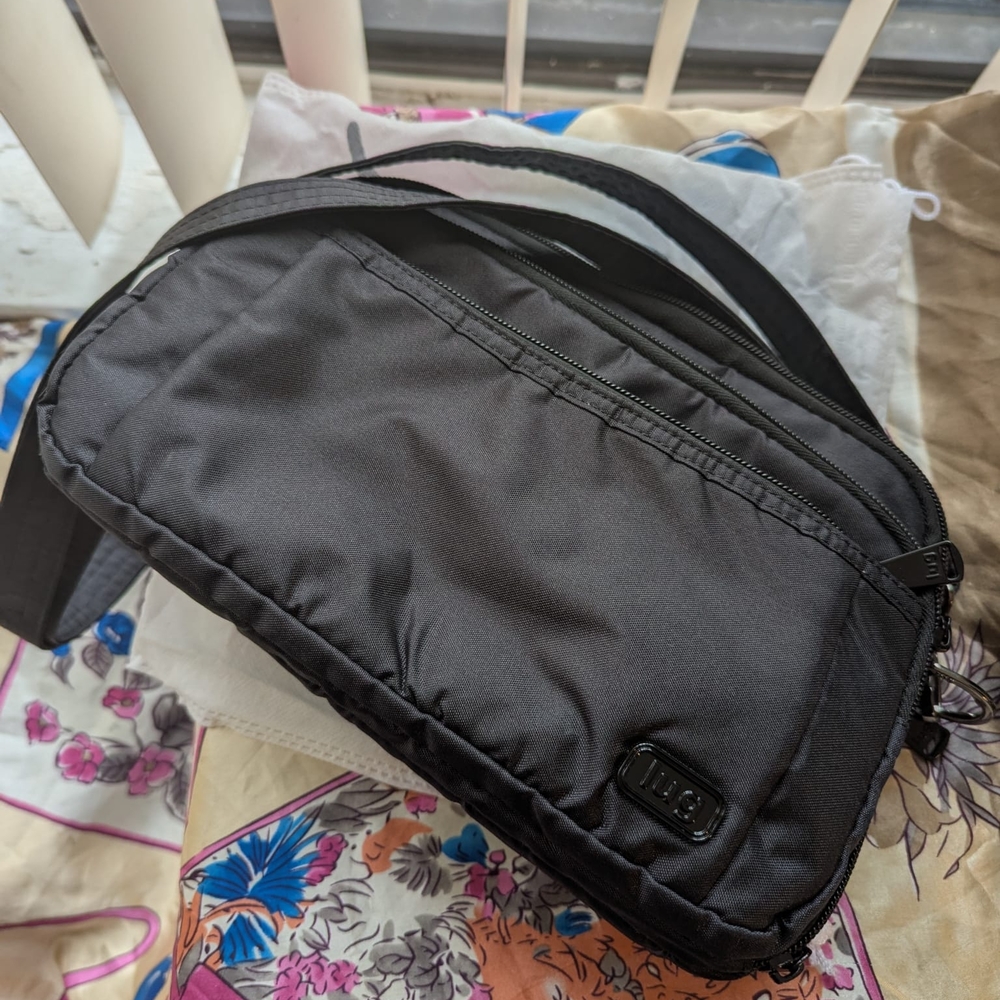 Lug Scoop In Black